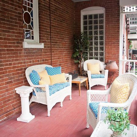 Parkville Main Street Inn מראה חיצוני תמונה