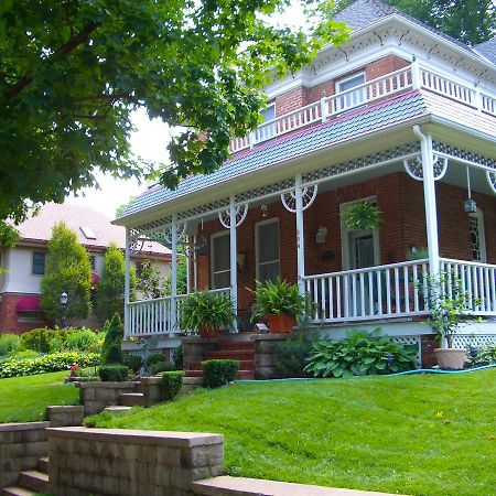 Parkville Main Street Inn מראה חיצוני תמונה